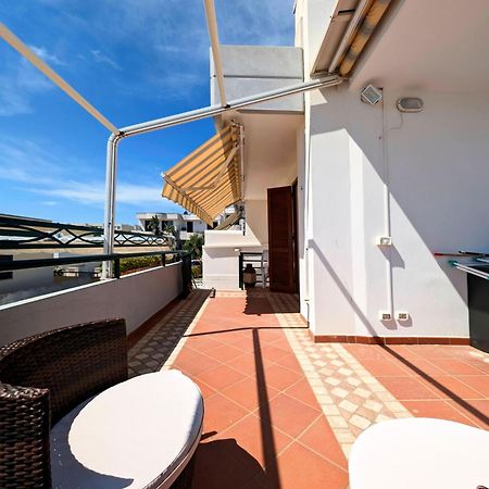 Oikia Vacanze S Cesarea Casa Rosa Su ซานตา เชซาเรอา แตร์เม ภายนอก รูปภาพ