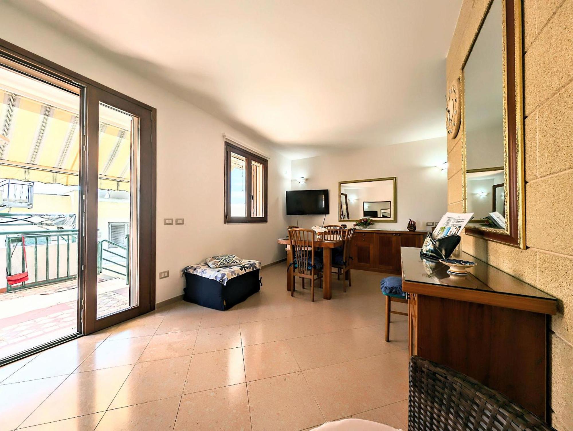 Oikia Vacanze S Cesarea Casa Rosa Su ซานตา เชซาเรอา แตร์เม ภายนอก รูปภาพ